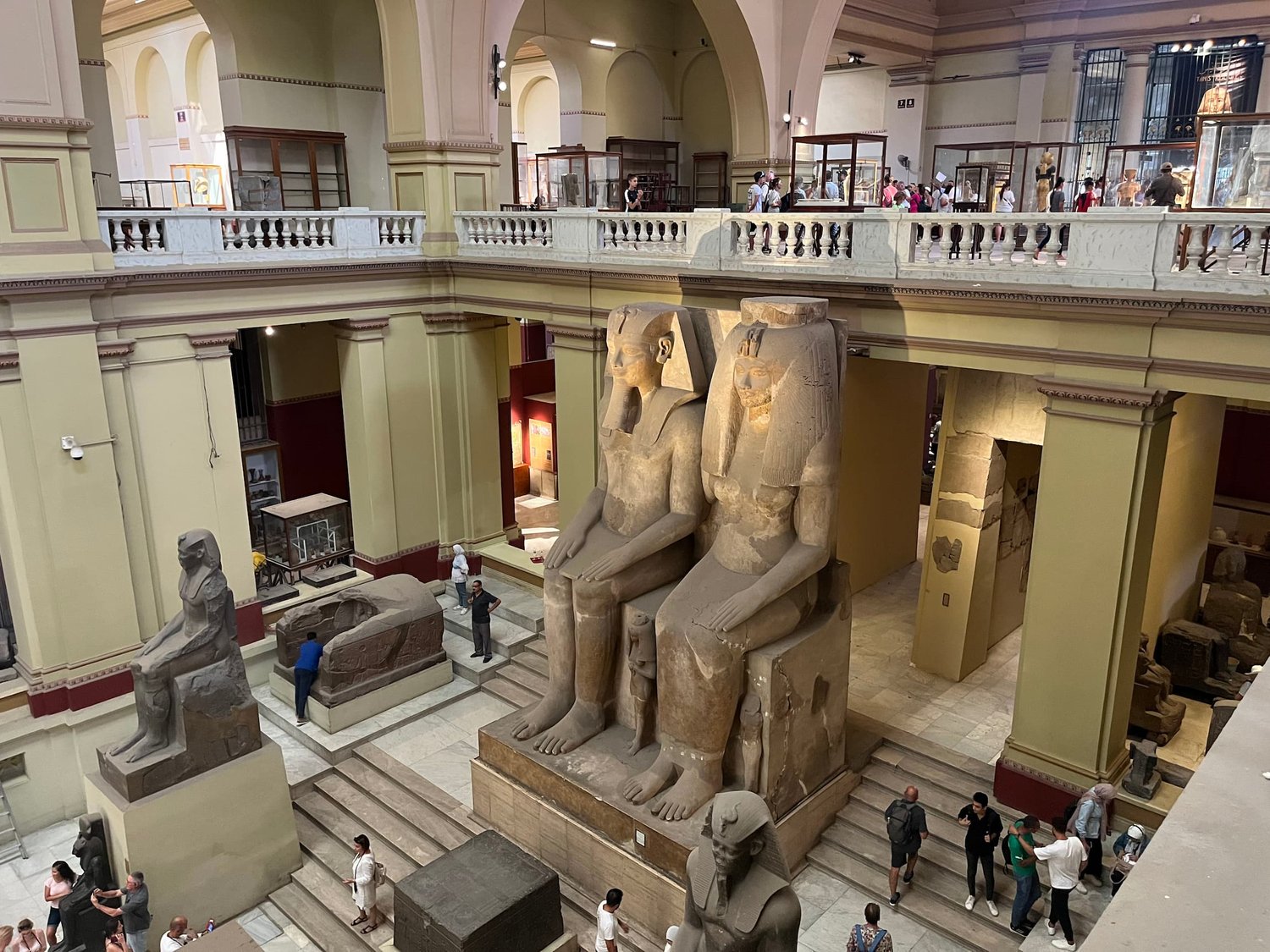El atrio central del Museo Egipcio de El Cairo