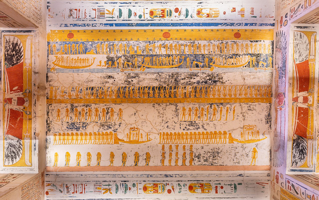 Pintura mural en el techo de la tumba de Ramsés VI, Valle de los Reyes, Luxor